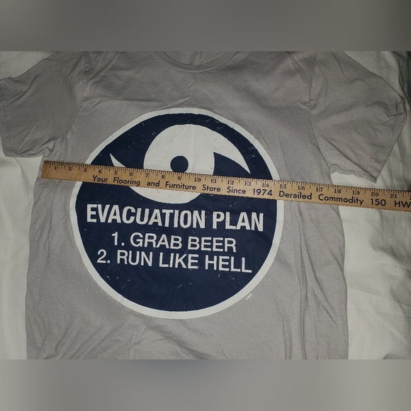 : sz M Evacuation Plan grab beer run like hell T-shirt defect read description - Picture 2 of 8